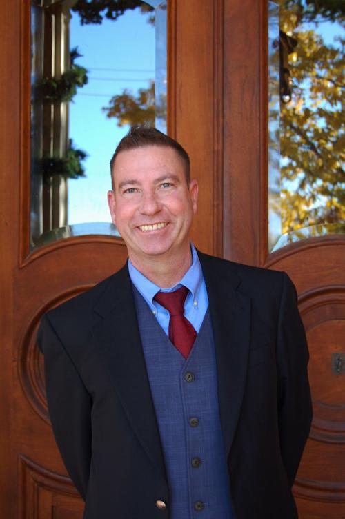 Tom Emmett Photo